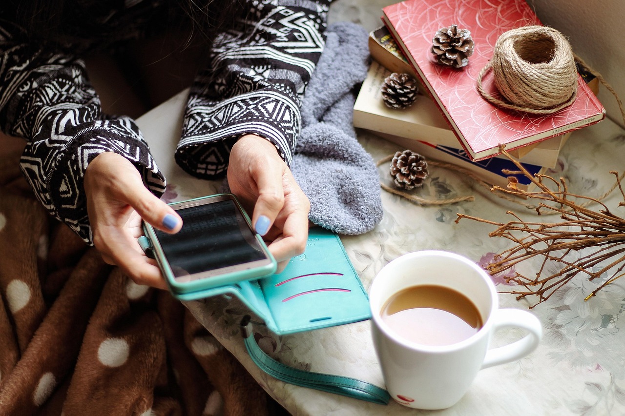 Adolescenza e tecnologia: sfide psicologiche e benessere digitale
